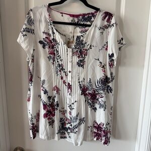 NWT Joules Viscose White Short Sleeve Floral Blouse Sz 8 Pleated Bib & Buttons